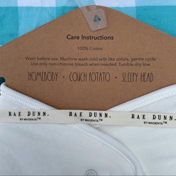 Rae Dunn NIP Set of 3 Bibs 👩🏼🍼🤱🏽 - Picture 4 of 5